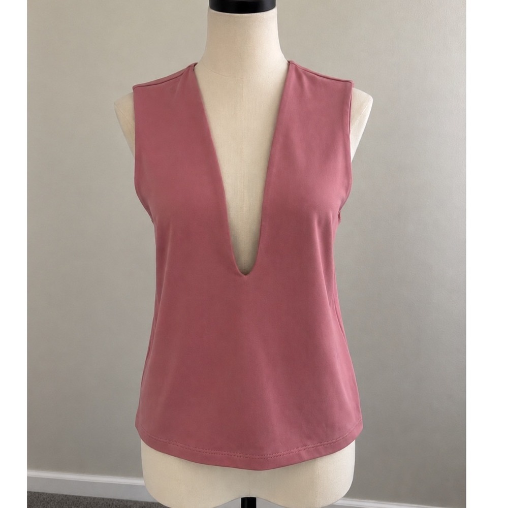 Express Body Contour Tank Top Womens M Mauve Excellent Deep V High Compression